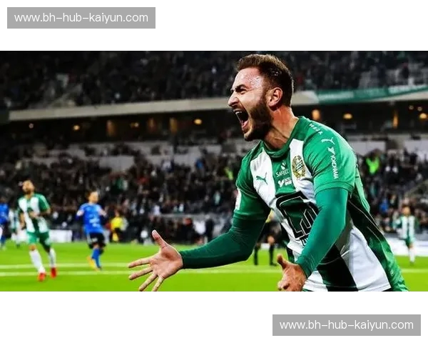 俄超巅峰对决:当莫斯科红白军团遭遇克拉斯诺达尔黑绿狂飙 俄超巅峰对决:当莫斯科红白军团遭遇克拉斯诺达尔黑绿狂飙